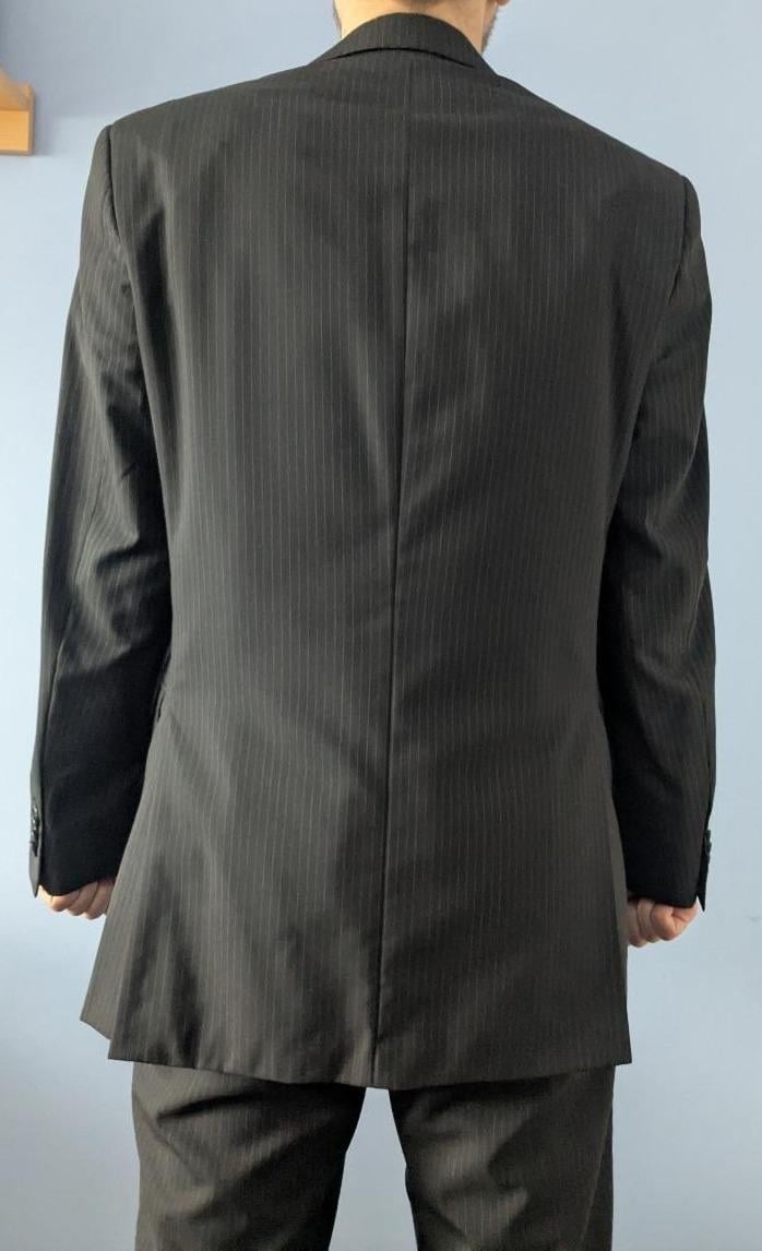 Černý proužkovaný pánský oblek - velikost S/M - 4