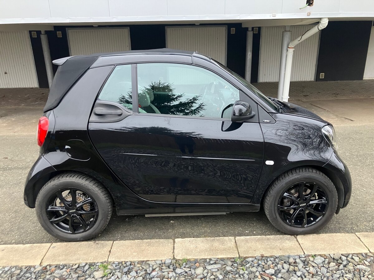 Smart fortwo EQ Kabrio EL 2018 automat - 4