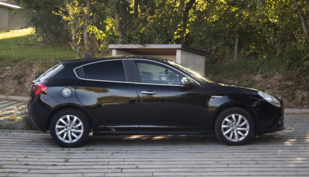 Alfa Romeo Giulietta (2015) - 4