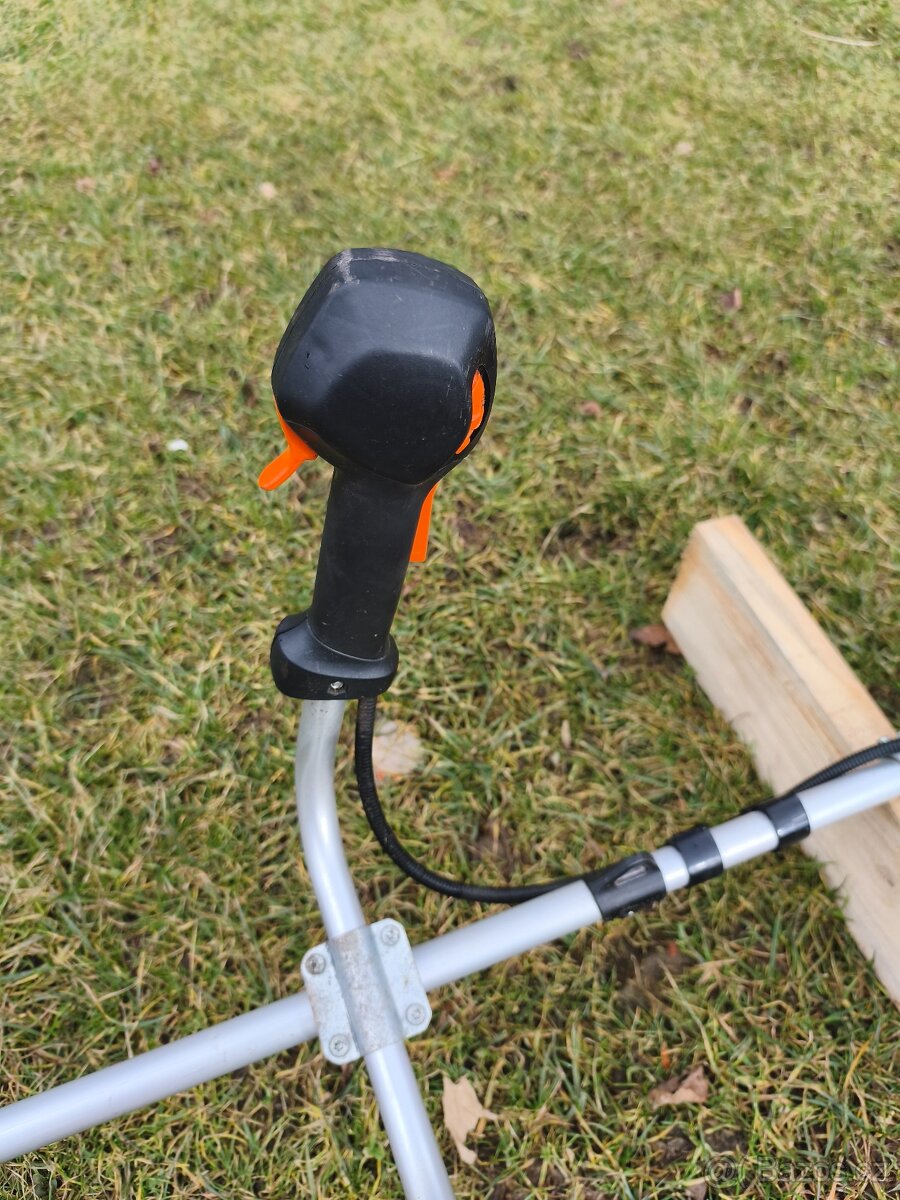 Křovinořez značky Stihl - 4