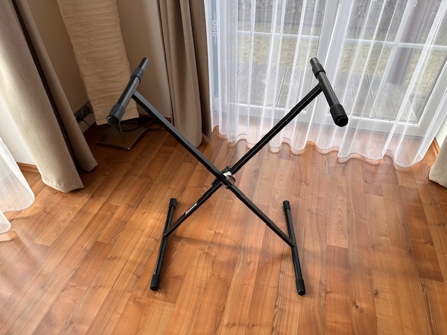 Klávesy Kurzweil KP100 + stojan - 4