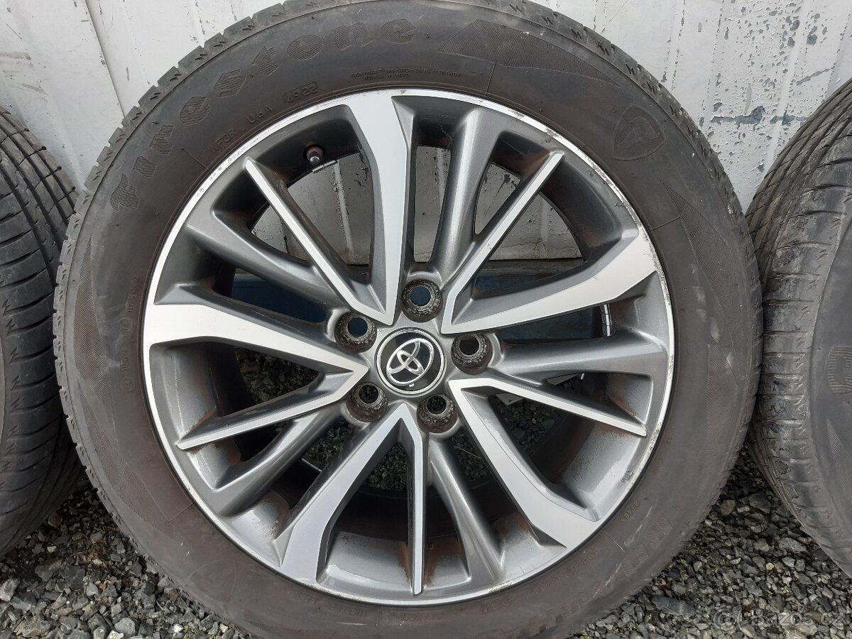 Kola Toyota r17 - 4