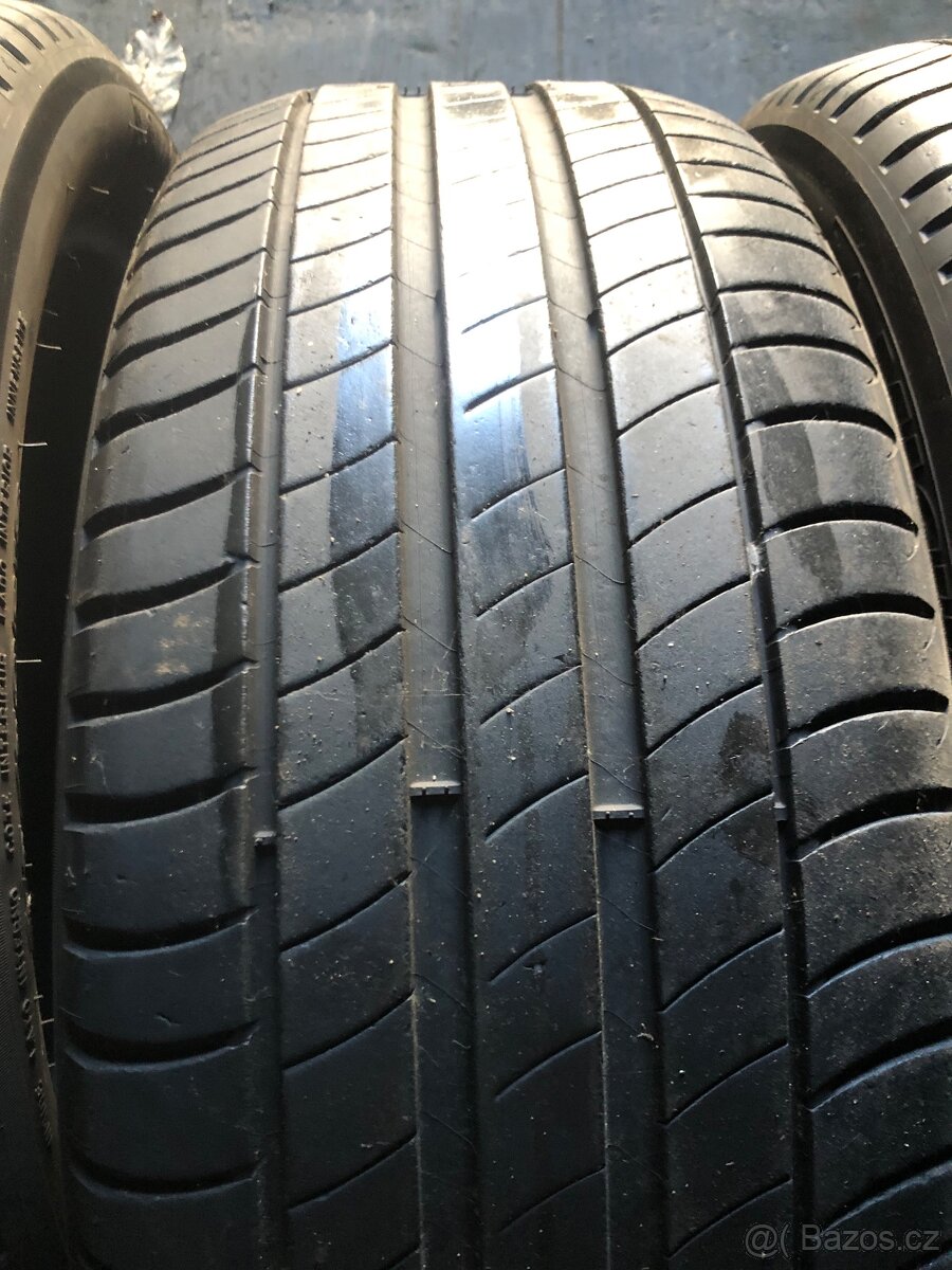 215/50/18 prodám sadu letních pneu - 4