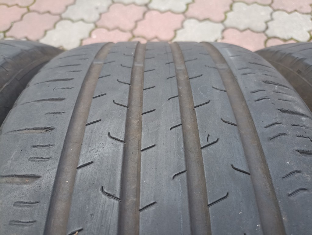 Letní pneu Continental 245/45 R18 96W. - 4