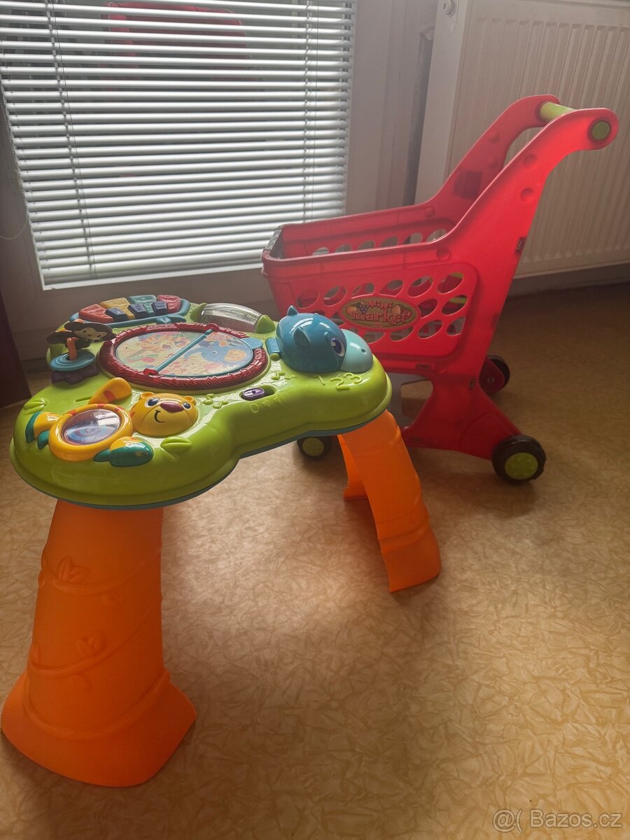 Dětský kočárek, stupínek, hrací stoleček - 4