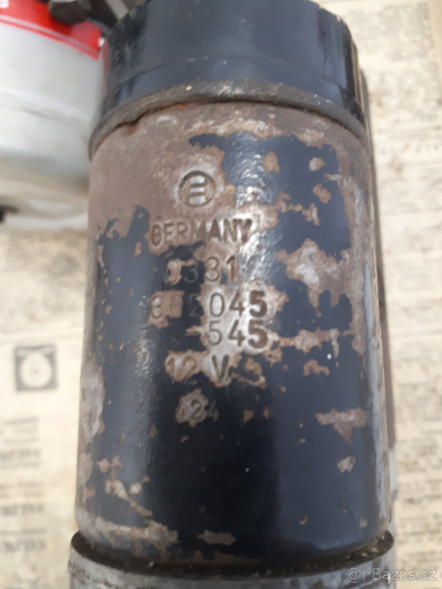 Startér Bosch 12 V - 4