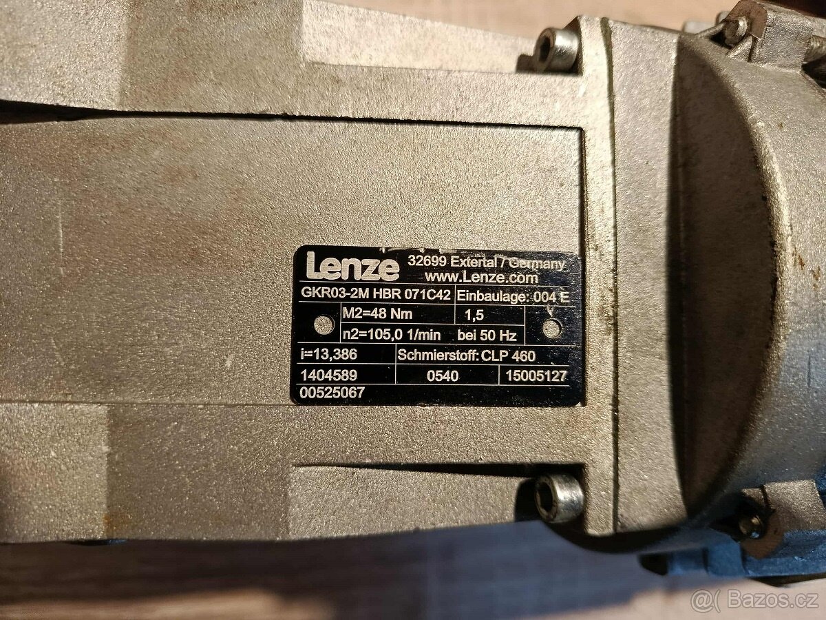 Elektromotor LENZE s převodovkou. 0,55 kW, 105 ot/min - 4