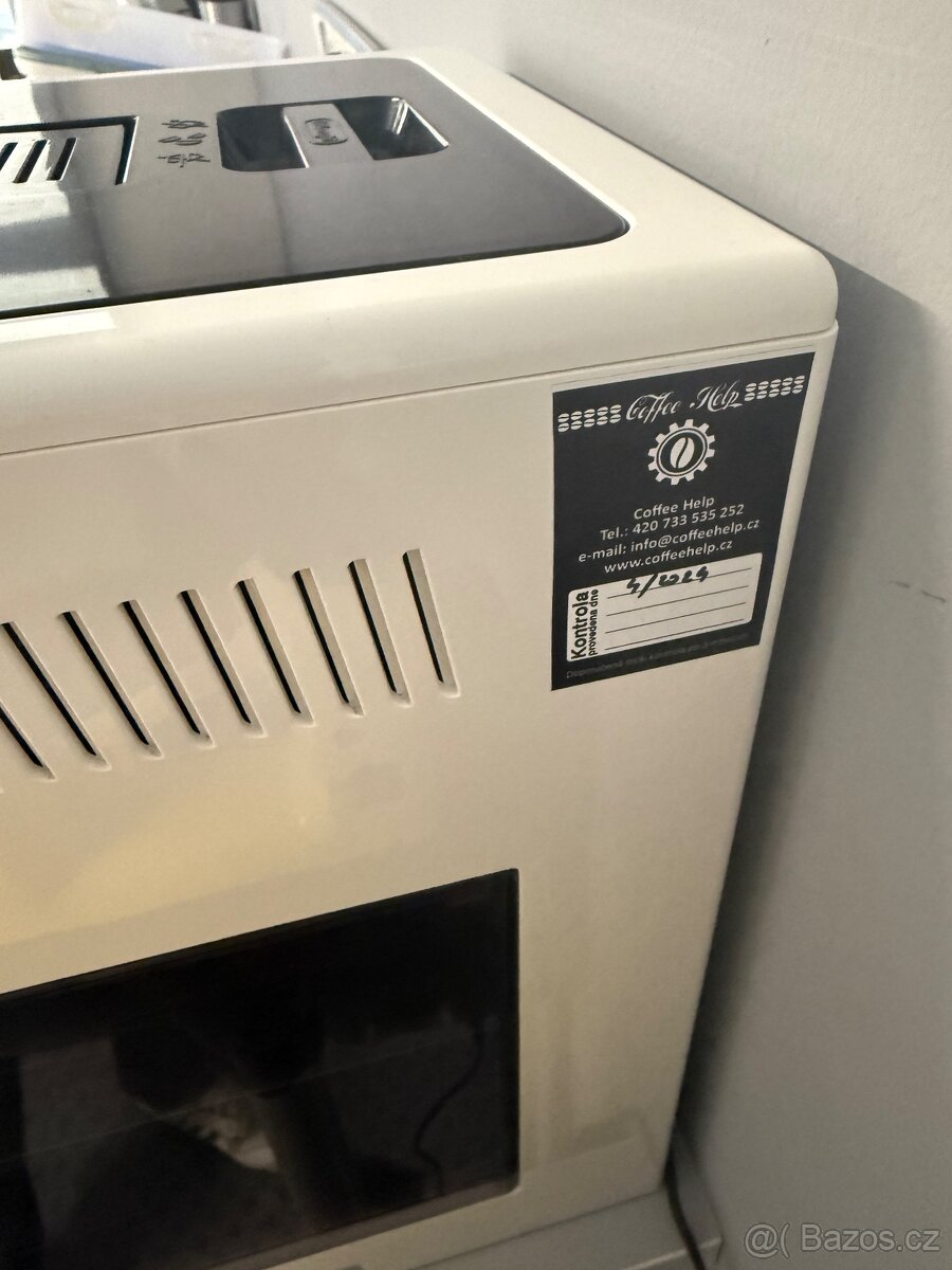 Kavovar Delonghi - 4