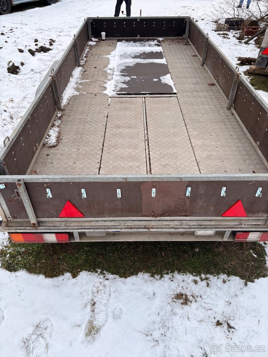 Nákladní přívěs - 4