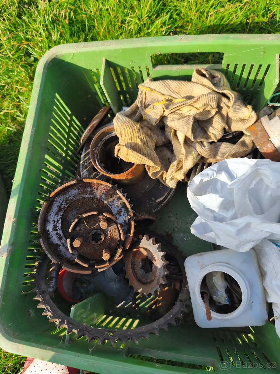 Motor jawa 250/353 - 4