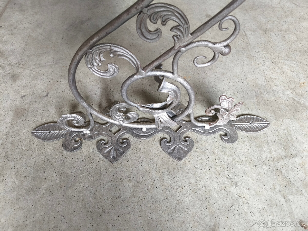 Kovaná konzole - závěs - 4