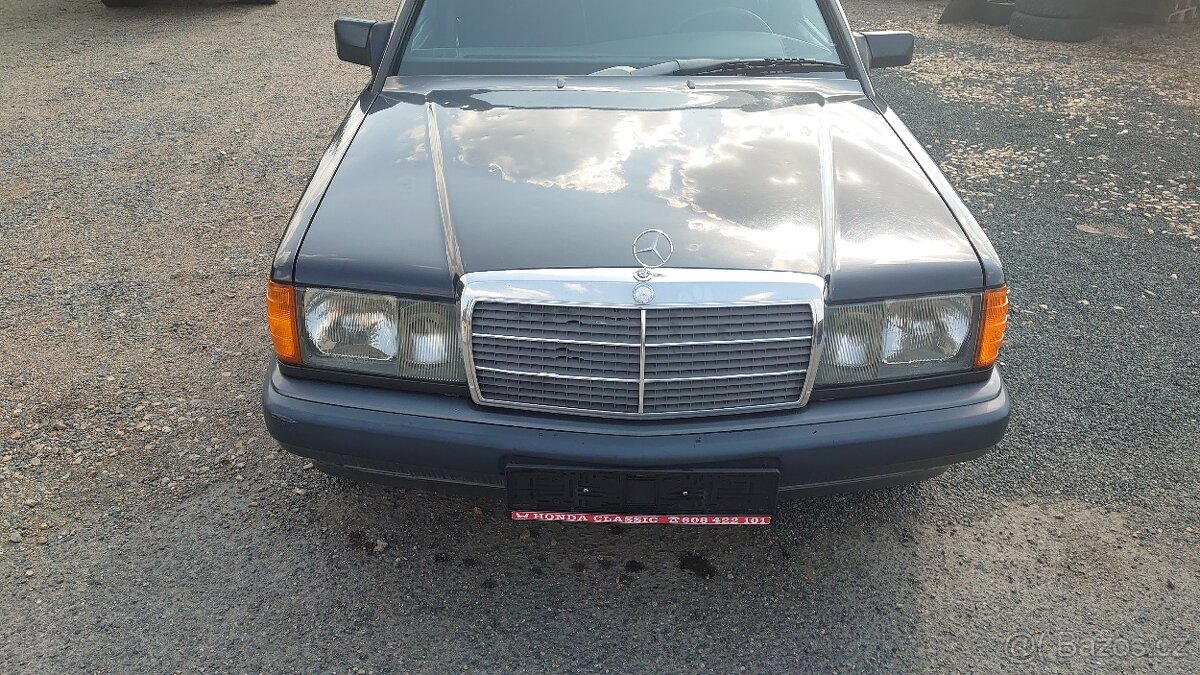 MERCEDES 190 E 1,8 - 4