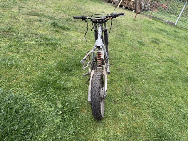 Honda XLR 125R (1999) – nepojízdná, rozebraná, s doklady
