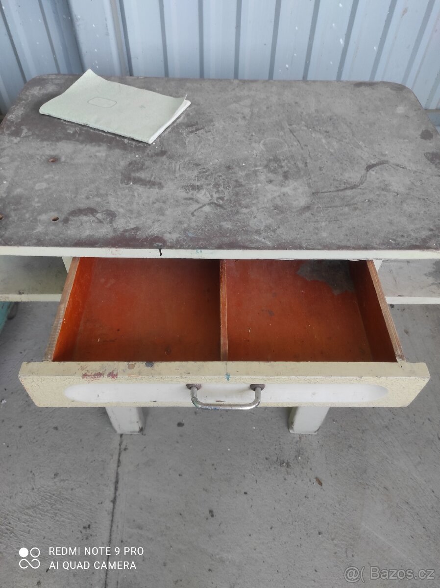 Retro kuchyňský stůl - 4
