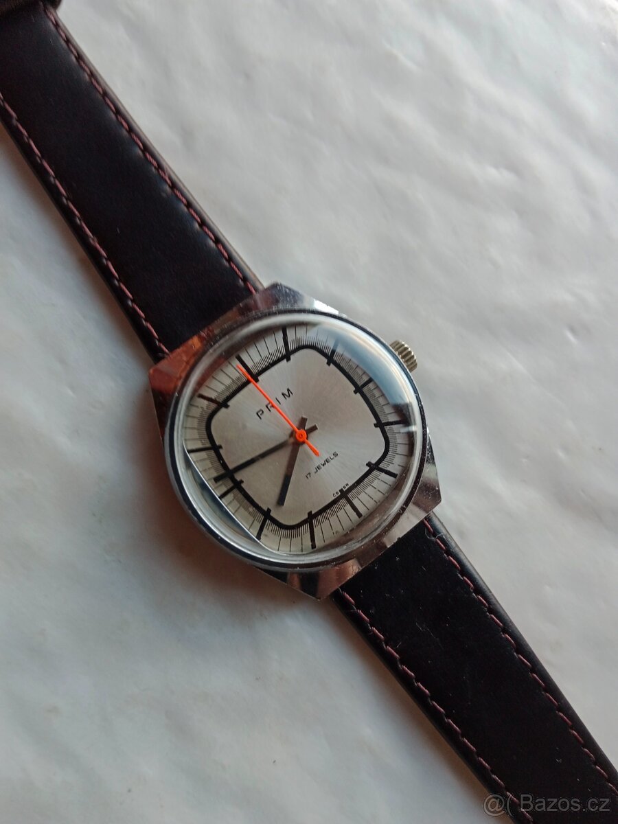 Staré, funkční hodinky Prim- televize - 4