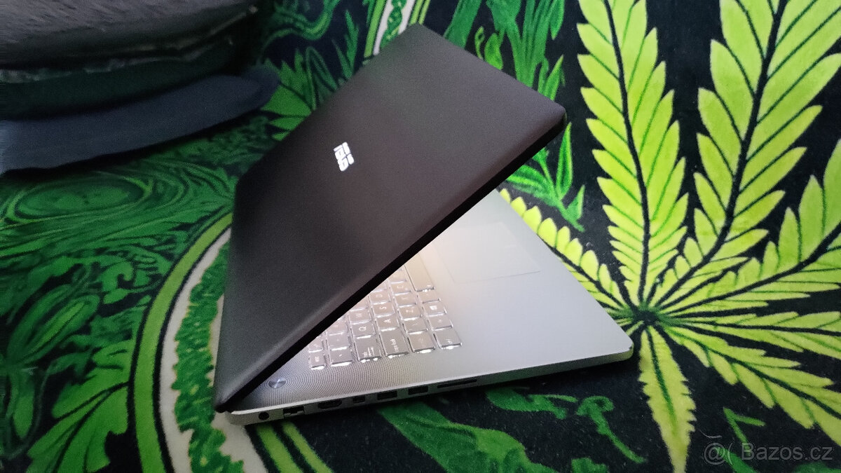 ASUS N750-i7-4700HQ♦16GB-RAM♦NVIDIA-GT750♦500GB-SSD♦W11-PRO - 4