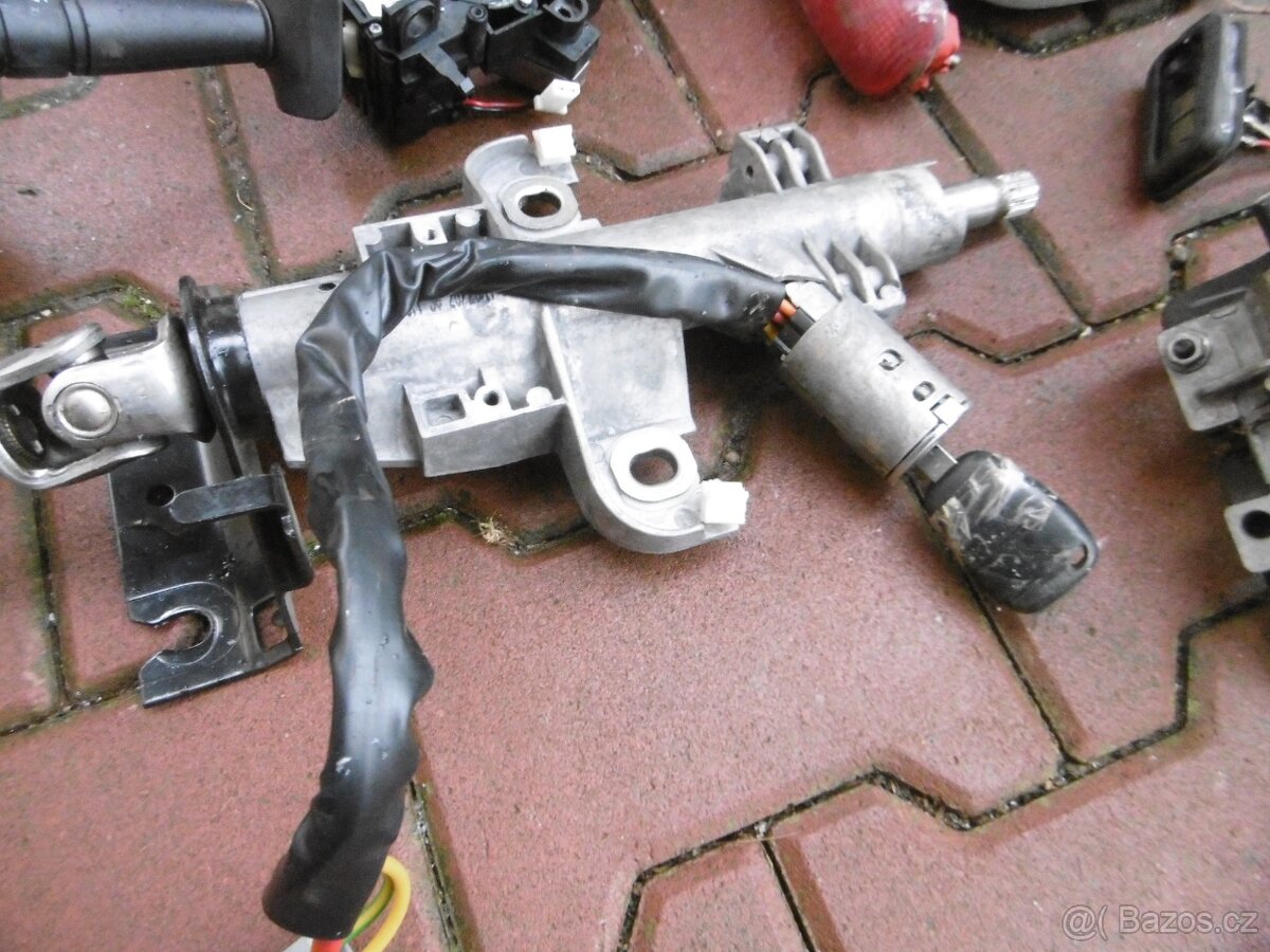 Renault Kangoo soubor dílů - 4