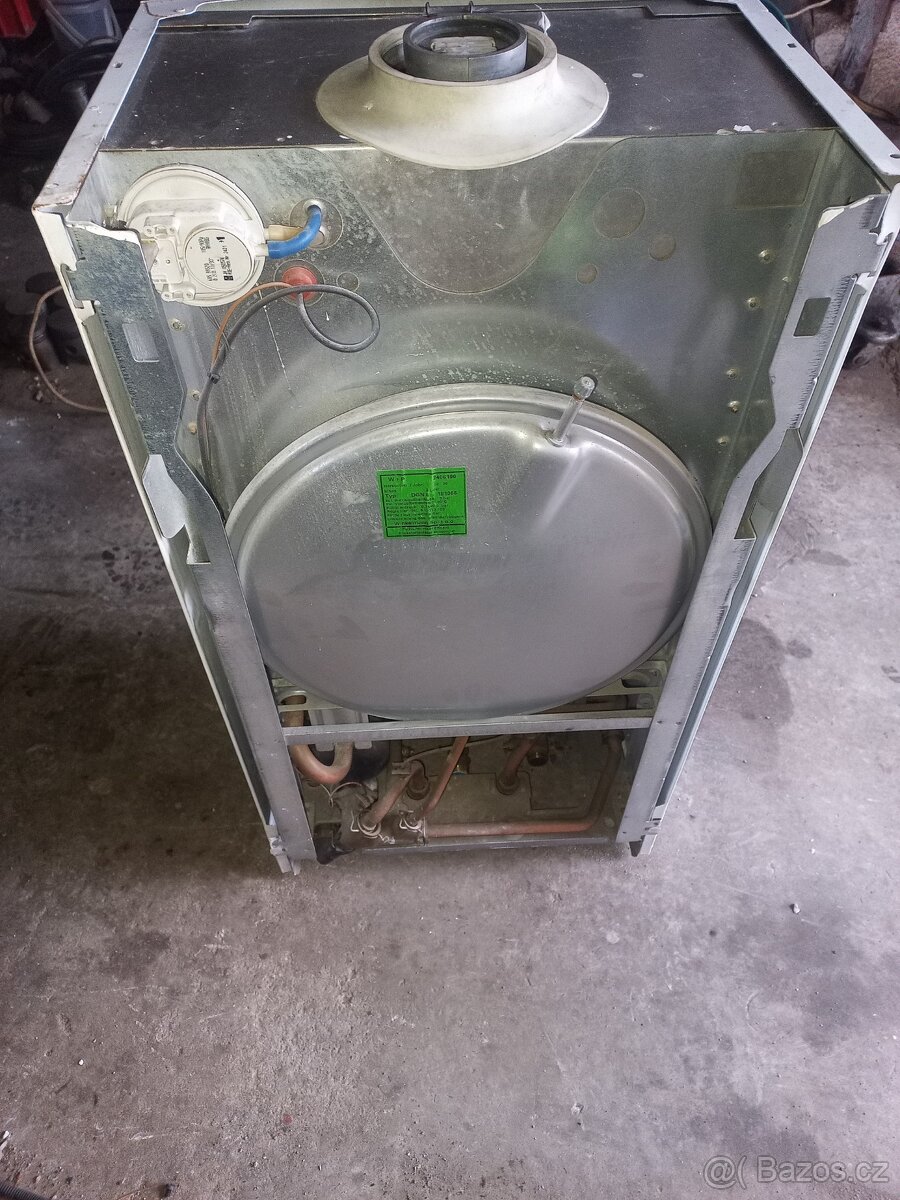 Prodám plynový turbo kotel Vaillant - 4