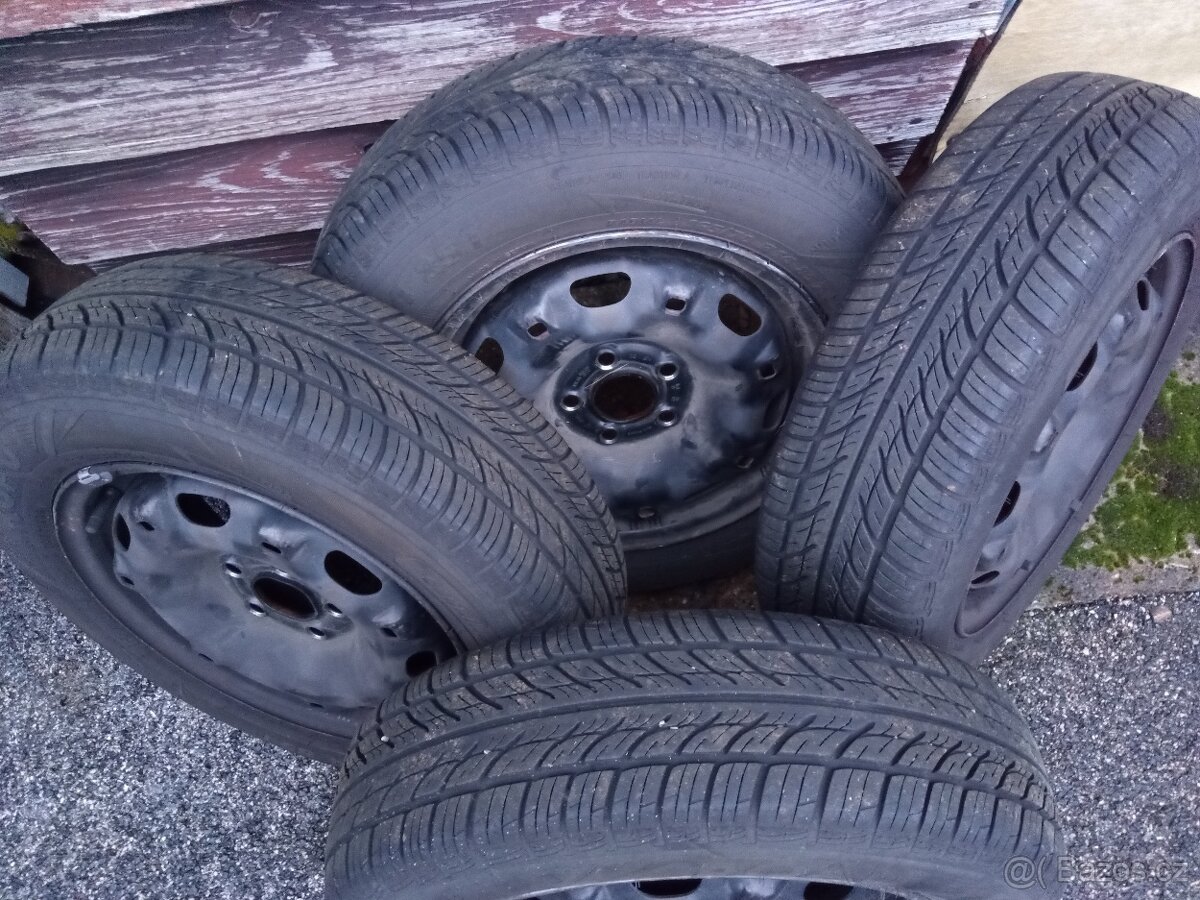 Prodám 4x letní pneu Sebring 165/70 R14 85T - 4