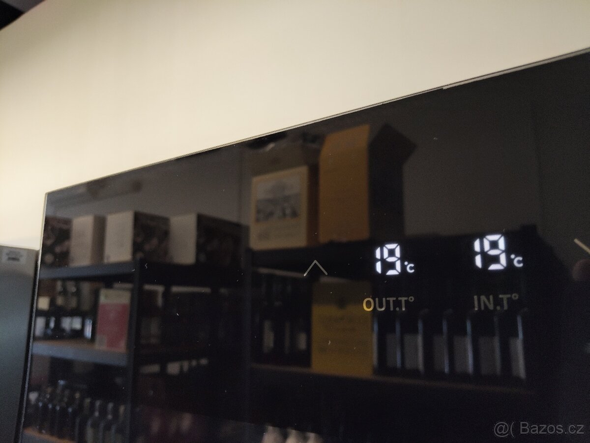 VINOTÉKA HAIER WS171GA, 171 lahví x 0,75 l - 4