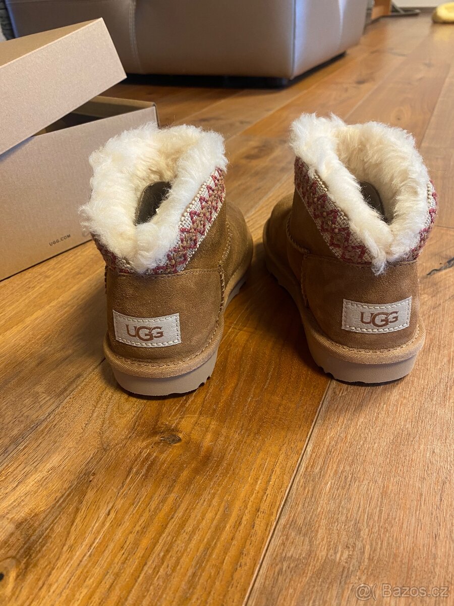 UGG dětské vel. 30 - lehce nošené - 4