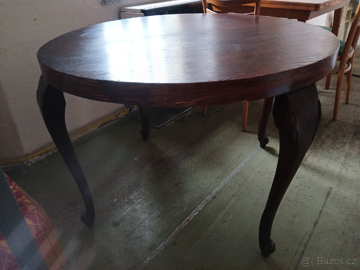 Starožitný jídelní stůl - 4
