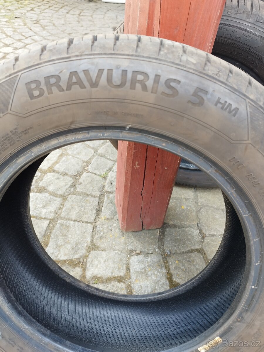 Barum Bravuris 185/65 R 15 T vzorek 7+mm - 4
