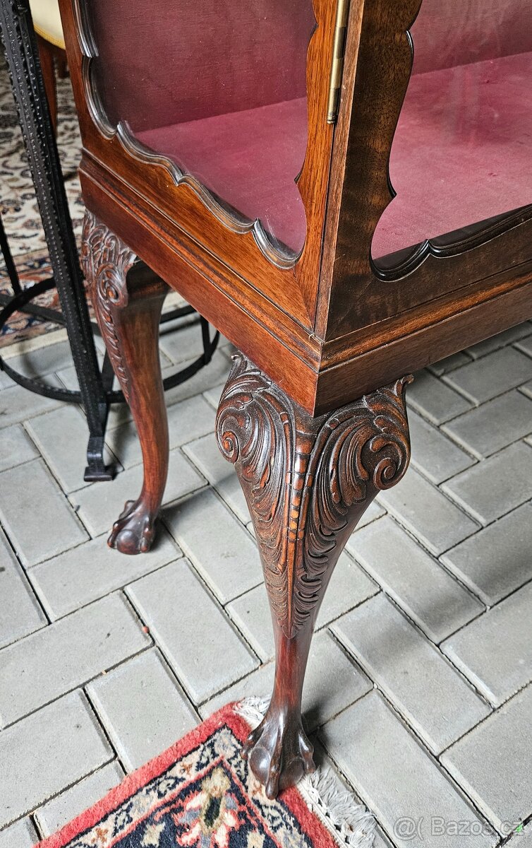 Vitrína starožitná - 4