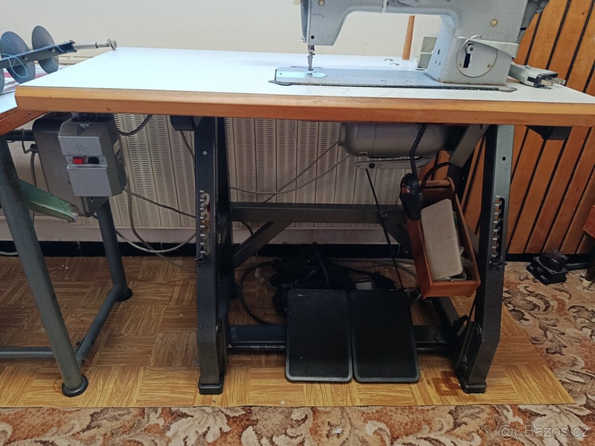 Šicí stroje - 4