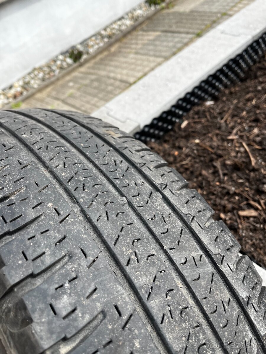 Michelin Agilis Camping 225/75 R16 - 4