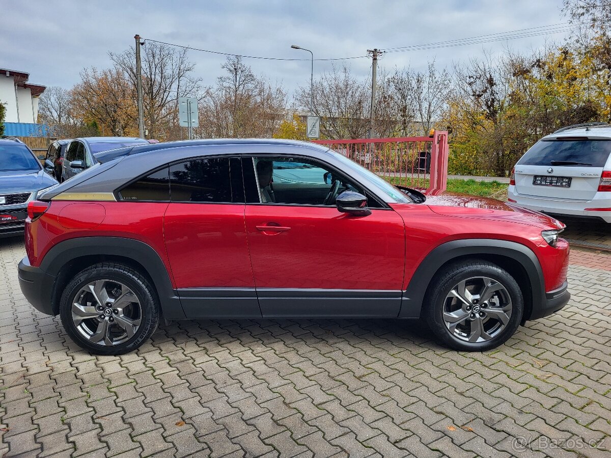 Mazda MX-30 e-SKYACTIV, First Edition - 4