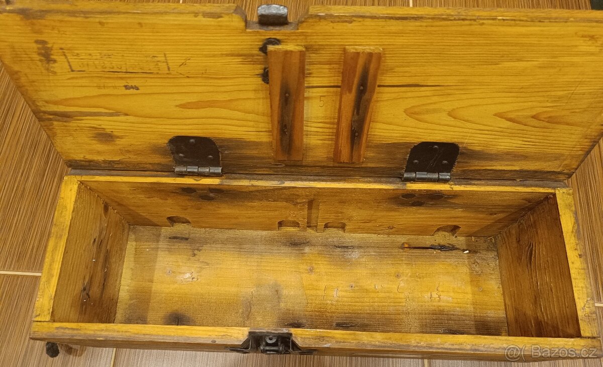 stará bedna na náboje Německo - 4