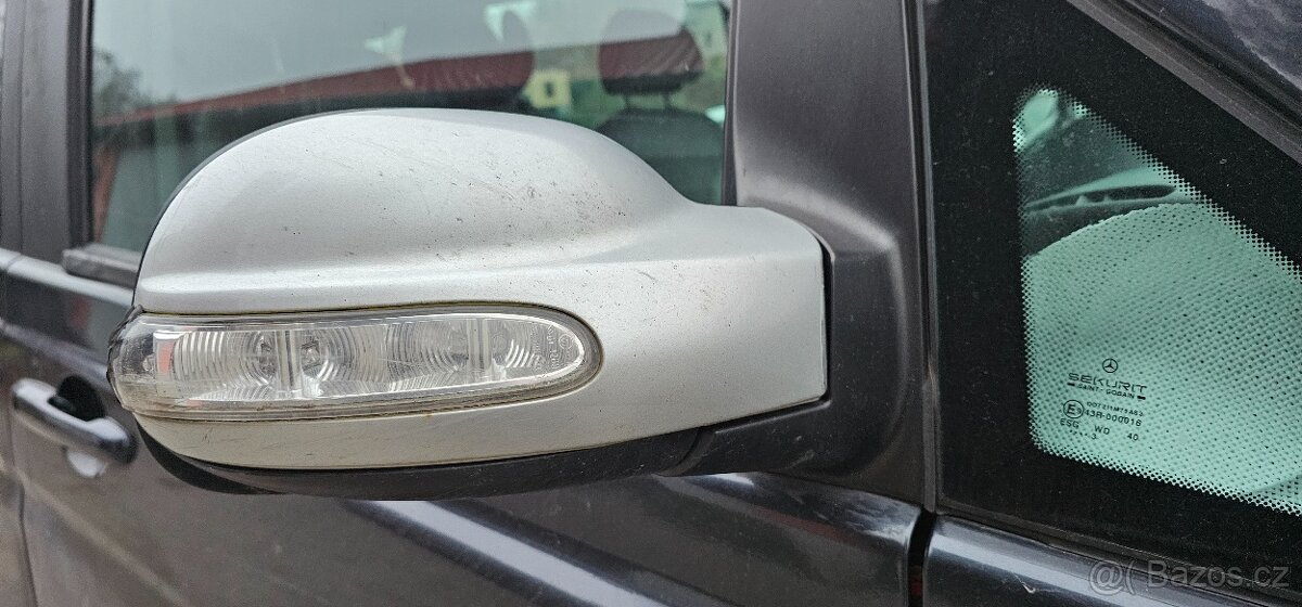 Mercedes-Benz Viano 2.2 CDI manuál - 4