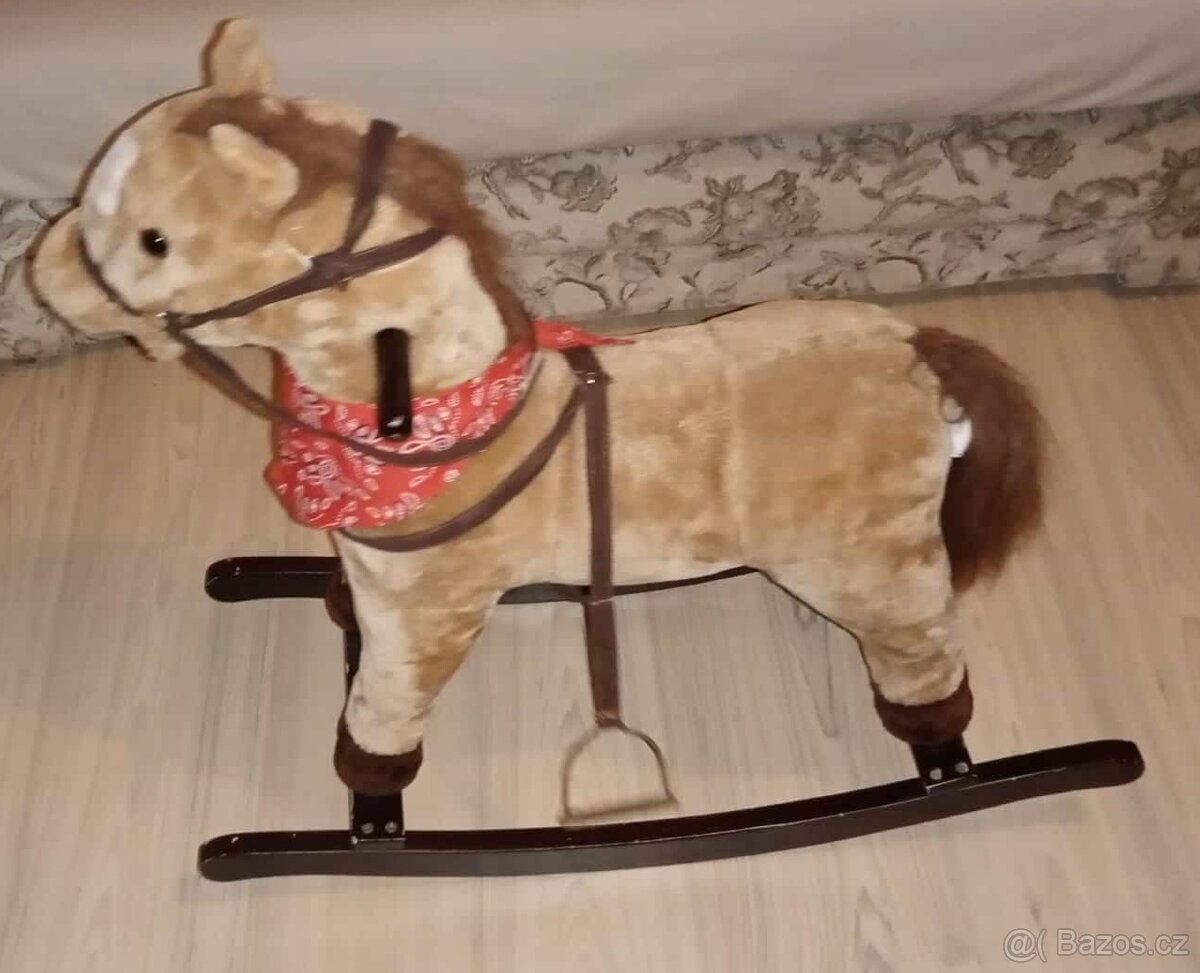 Houpací 🐴🐎 kůň - 4