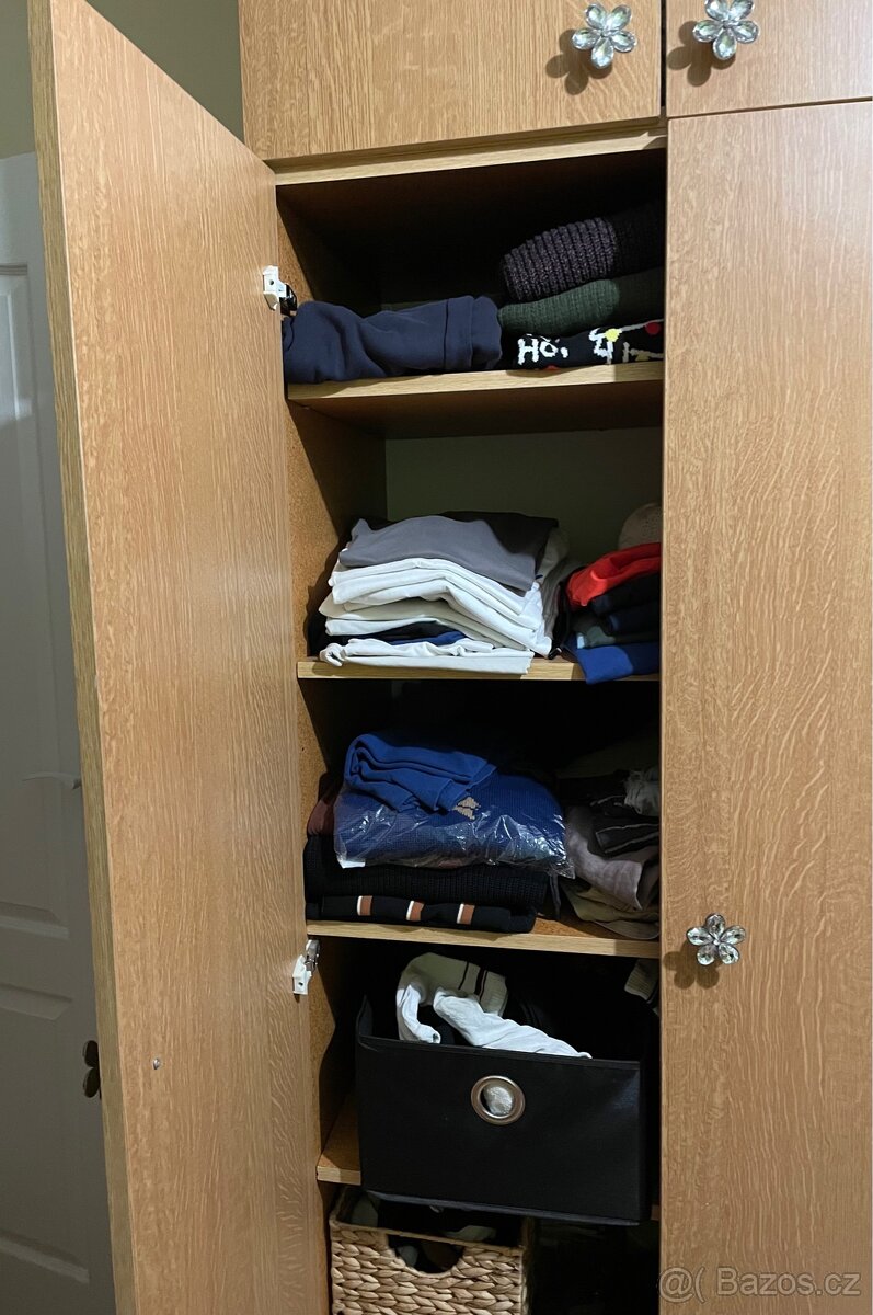 Šatní skříň - 4