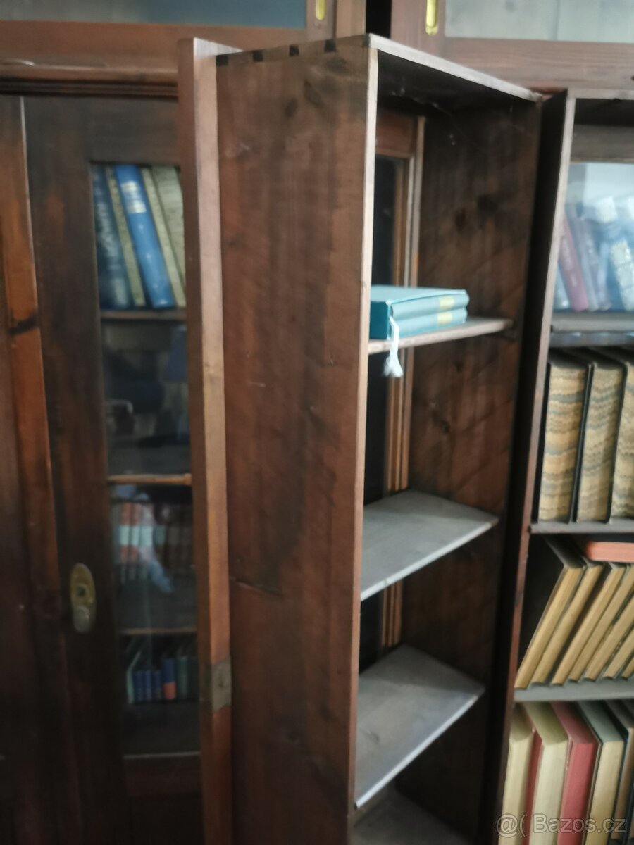 Knihovny starožitné zámecké - 4