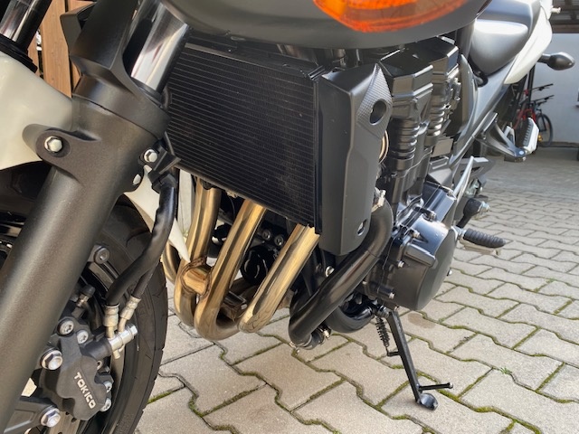 SUZUKI GSF 650 SA Bandit - 4