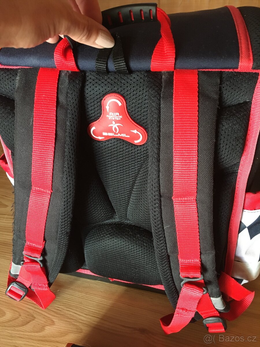 Prodám dětskou školní aktovku - 4