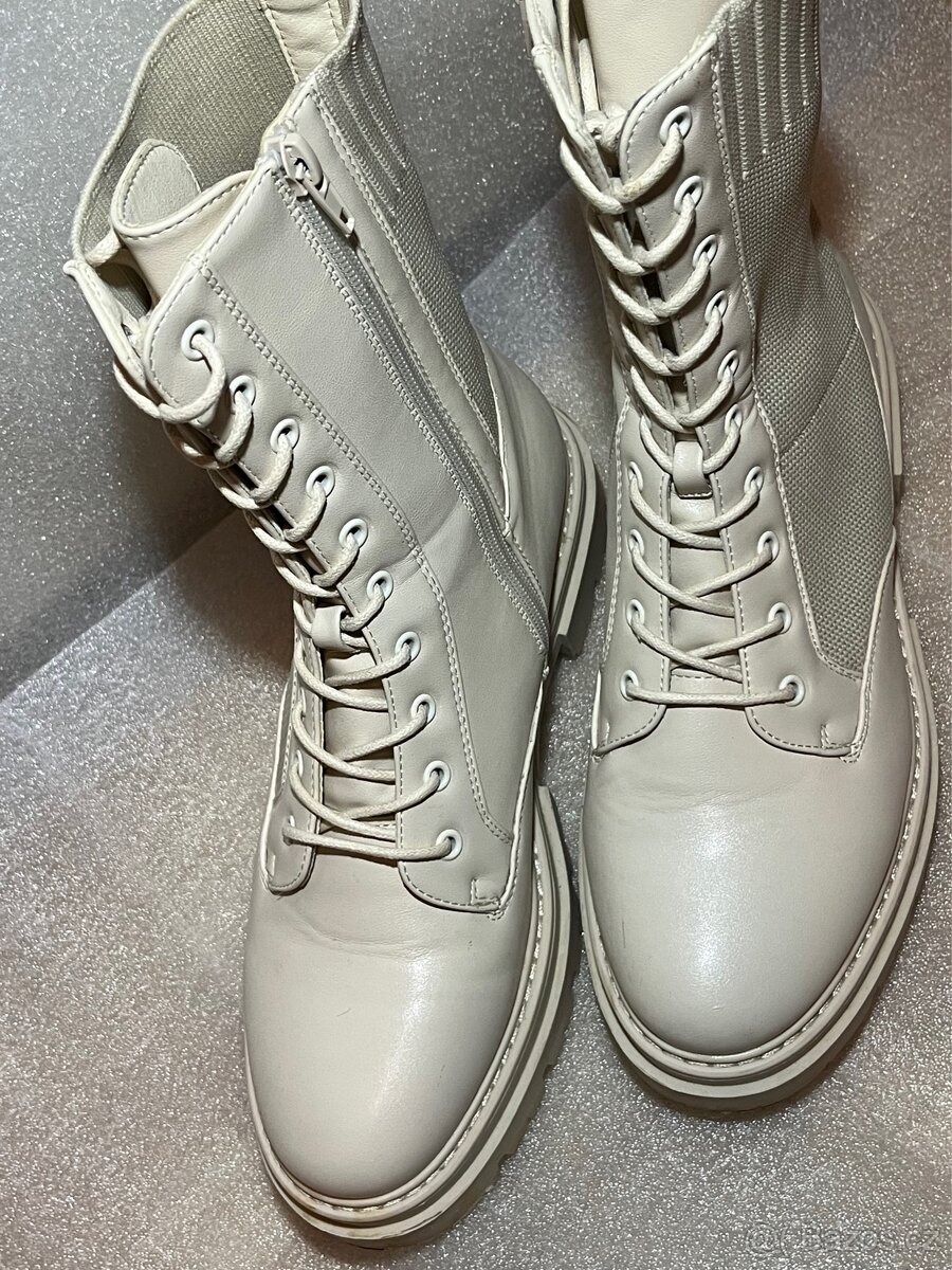 Šněrovací kotníkové boty - 4