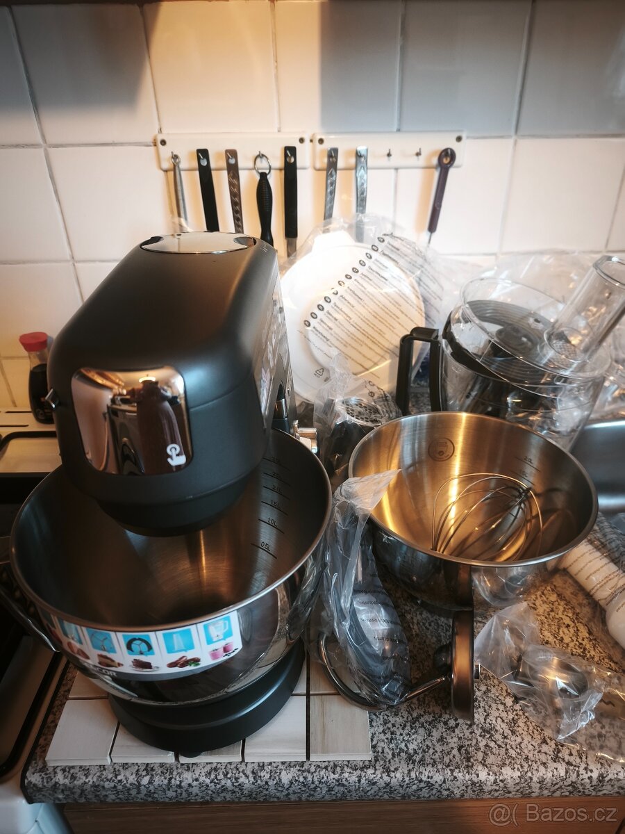 Kuchyňský robot Sencor Kitchen Master + hodně příslušenství - 4