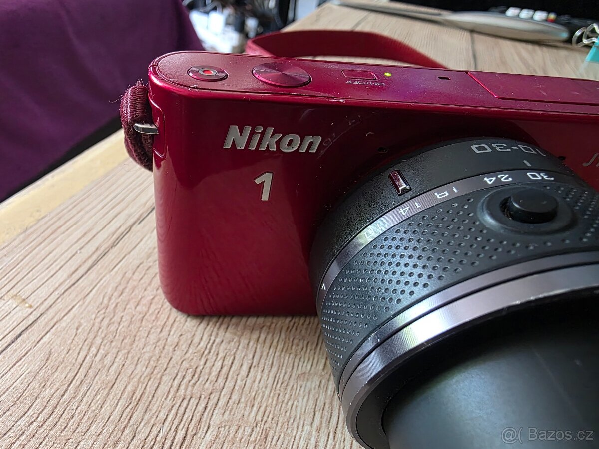 NIKON 1 J1 - 4