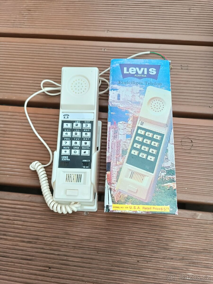 Dva telefony Levis - 4