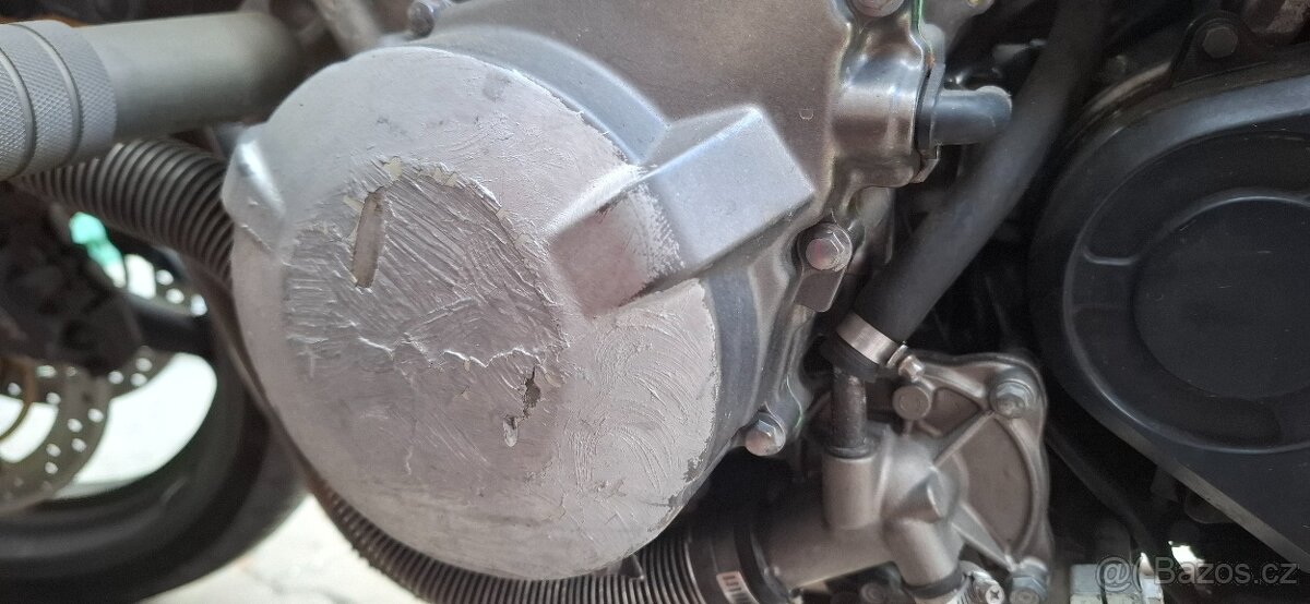 Honda Hornet 900 - 4