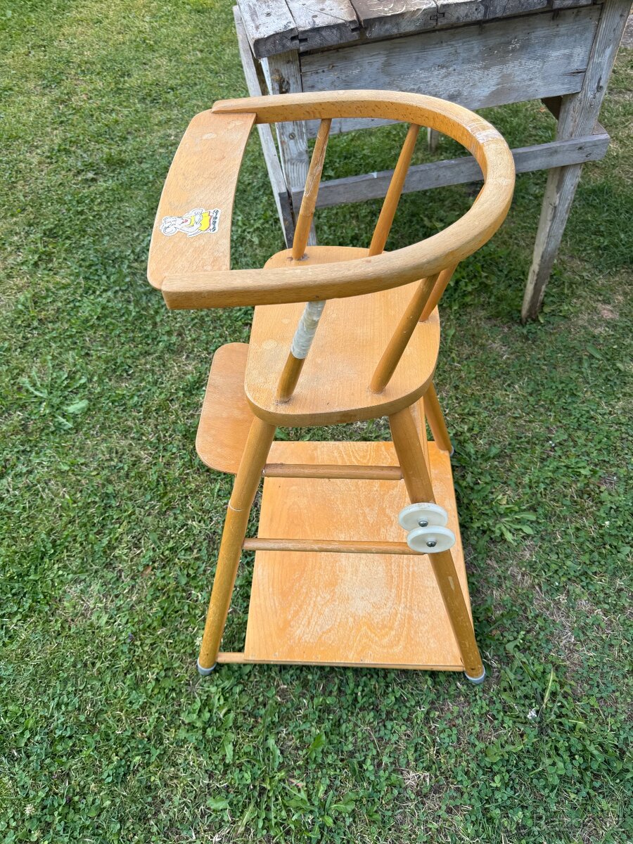 Stolička s židličkou na krmení - 4