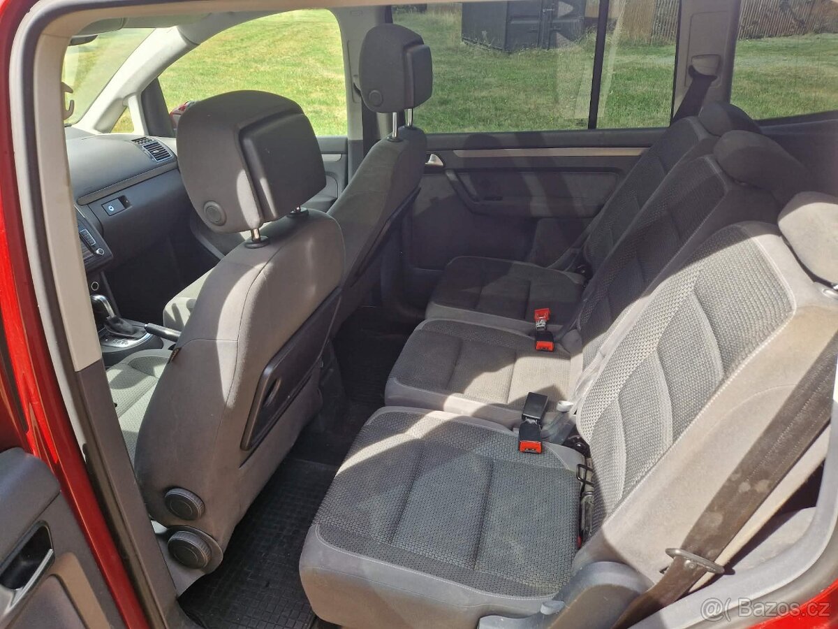 VW Touran 2.0 TDI - automat - 4