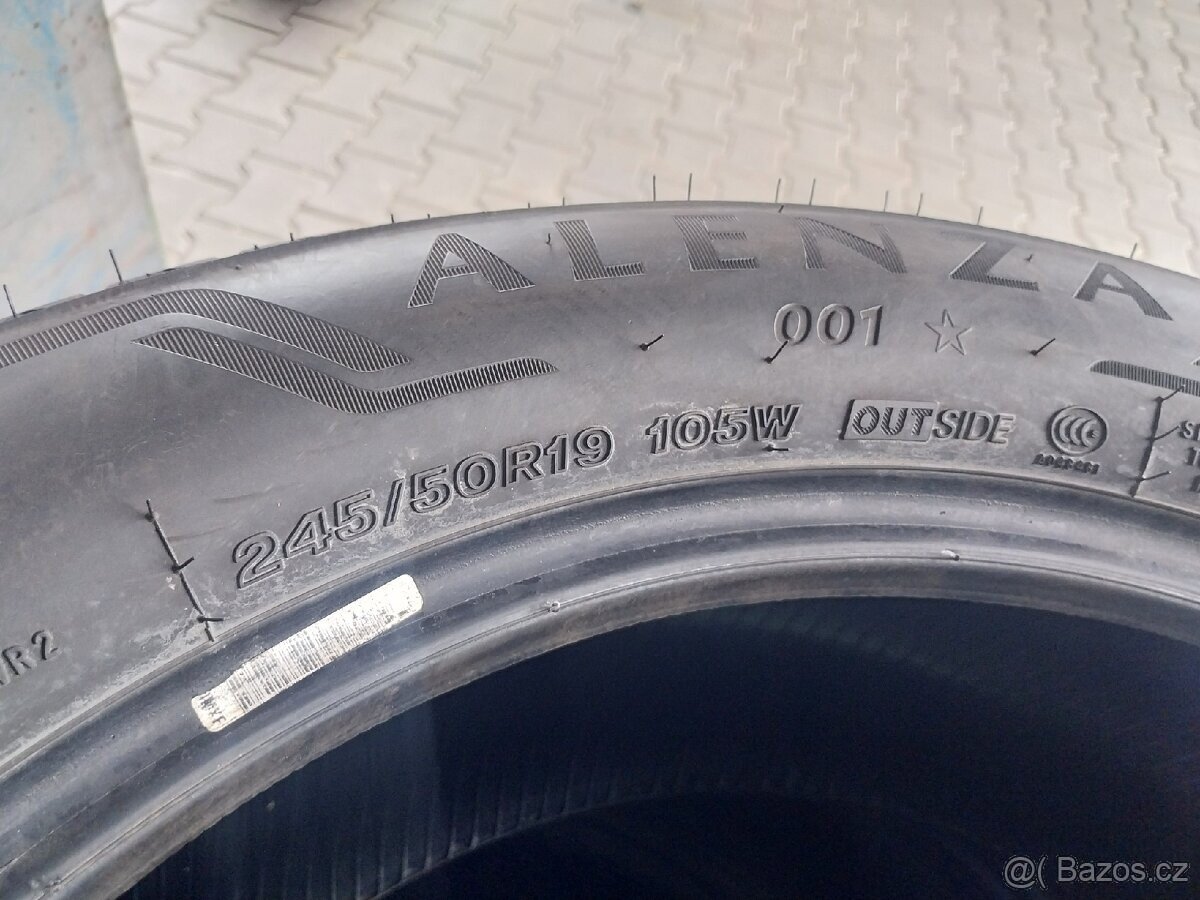 Prodám 4 x letní pneu Bridgestone 245/50/19 - 4
