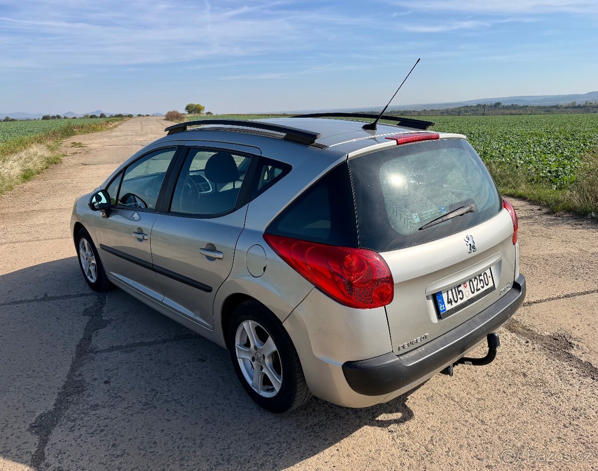 Peugeot 207sw 1.4i - 4