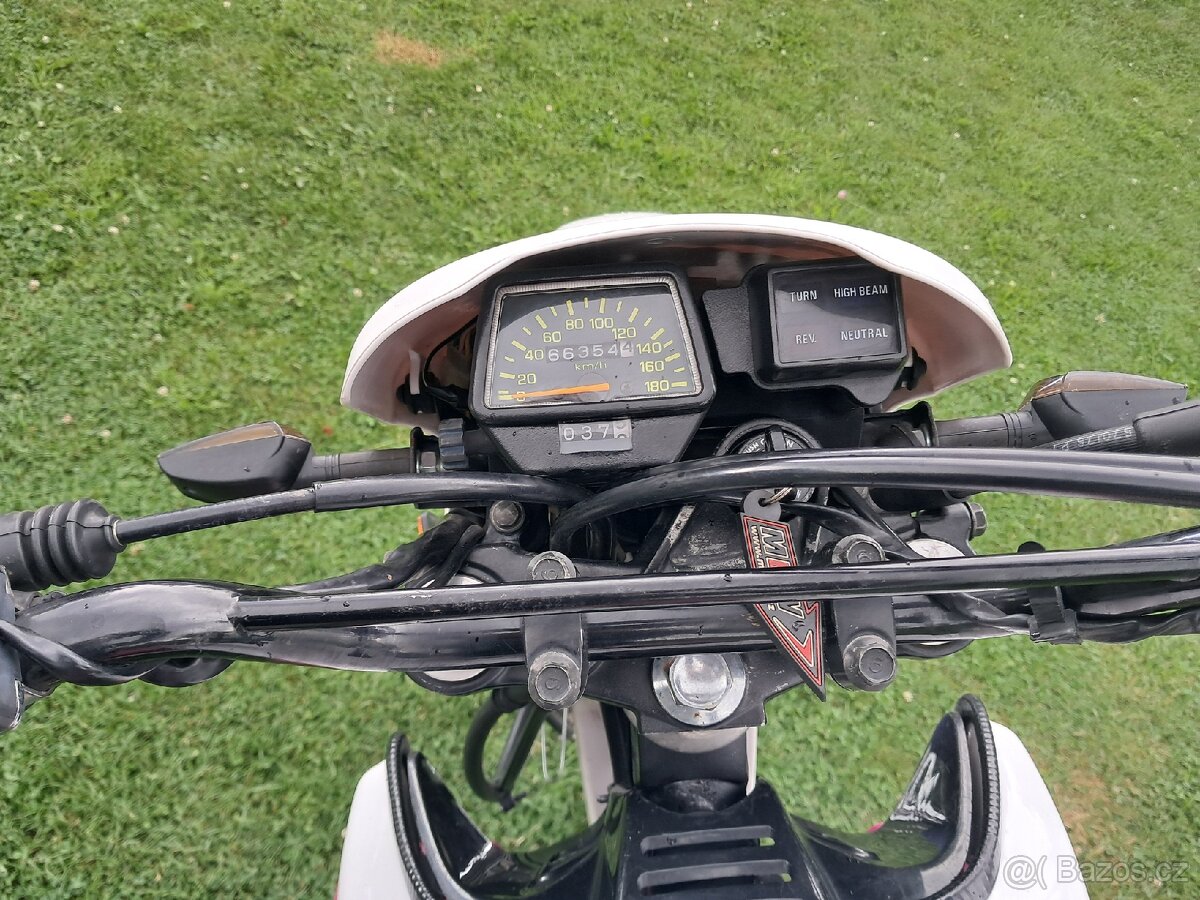 Yamaha XT500