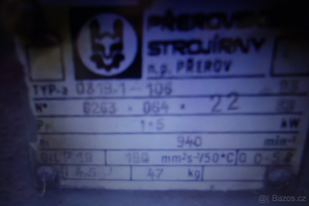 Elektromotor + převodovka - 4