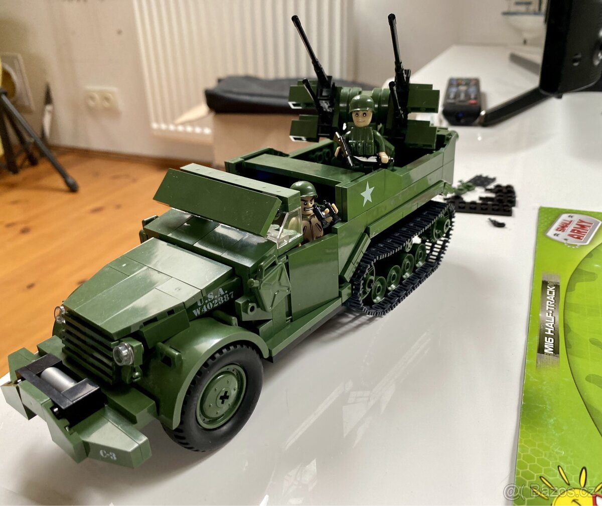COBI vojenský, pásový transportér M16 - 4